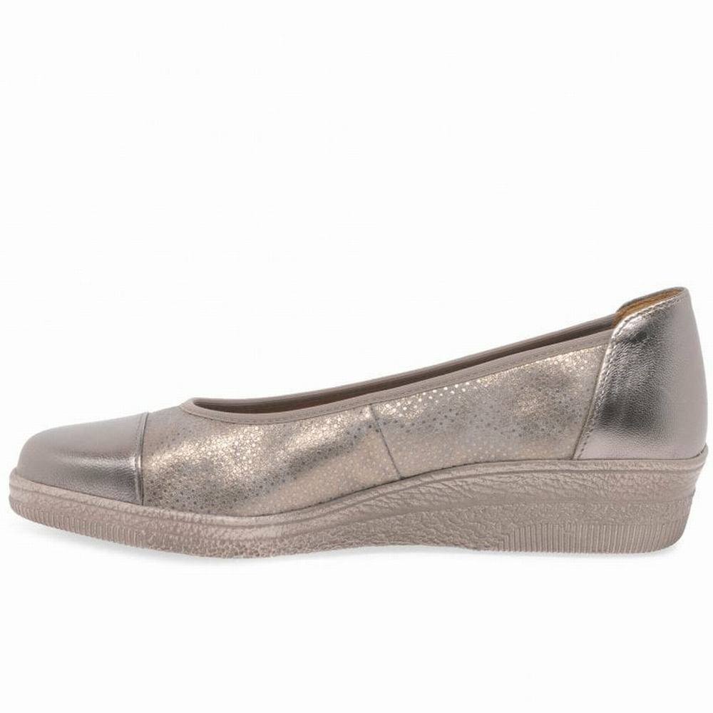 Gabor Petunia Patent Accent Low Wedge Dame Sliver | NO0001376